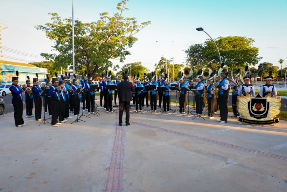 Guerreiro entrega nova alça de acesso da Av. Rosário Congro e 1ª etapa da pavimentação da Av. Custódio Andries Guerreiro entrega nova alça de acesso da Av. Rosário Congro e 1ª etapa da pavimentação da Av. Custódio Andries
