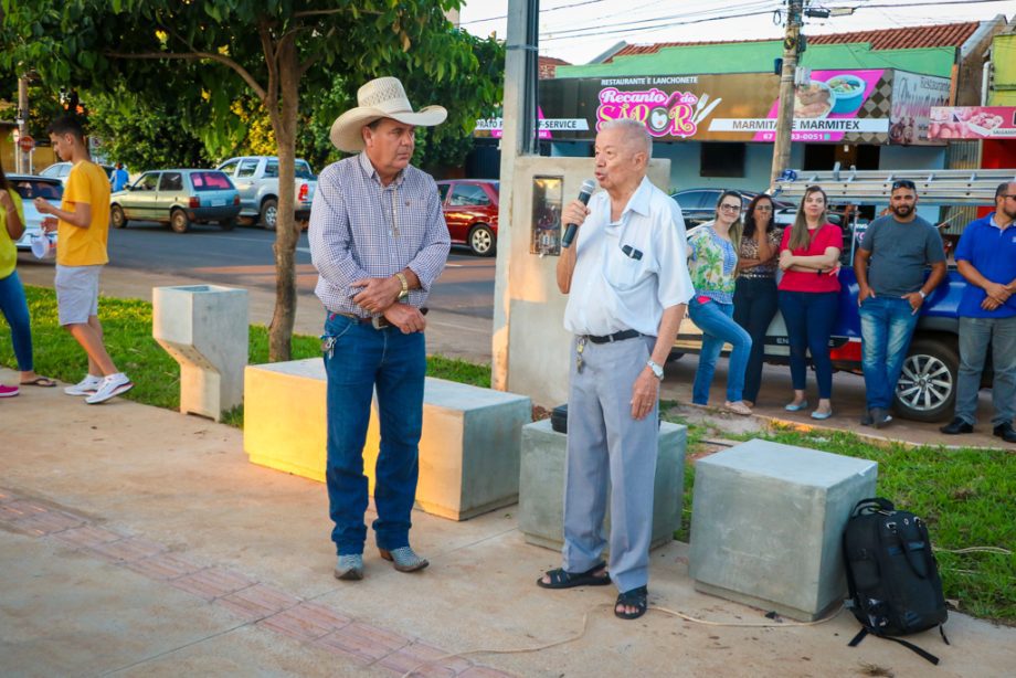 Guerreiro entrega nova alça de acesso da Av. Rosário Congro e 1ª etapa da pavimentação da Av. Custódio Andries Guerreiro entrega nova alça de acesso da Av. Rosário Congro e 1ª etapa da pavimentação da Av. Custódio Andries