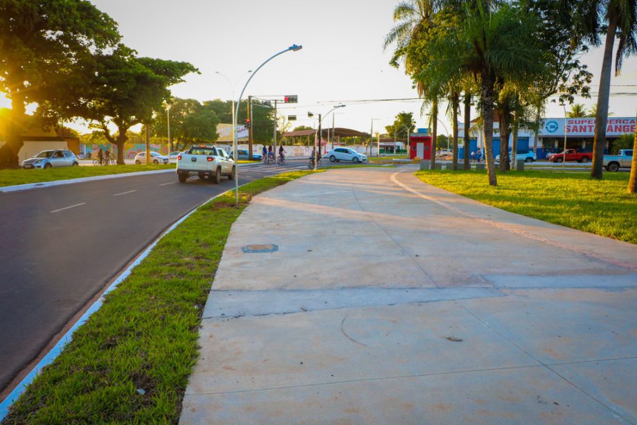 Guerreiro entrega nova alça de acesso da Av. Rosário Congro e 1ª etapa da pavimentação da Av. Custódio Andries Guerreiro entrega nova alça de acesso da Av. Rosário Congro e 1ª etapa da pavimentação da Av. Custódio Andries