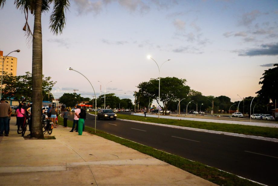 Guerreiro entrega nova alça de acesso da Av. Rosário Congro e 1ª etapa da pavimentação da Av. Custódio Andries Guerreiro entrega nova alça de acesso da Av. Rosário Congro e 1ª etapa da pavimentação da Av. Custódio Andries
