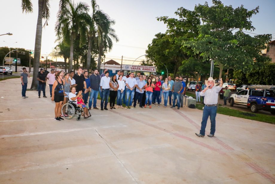 Guerreiro entrega nova alça de acesso da Av. Rosário Congro e 1ª etapa da pavimentação da Av. Custódio Andries Guerreiro entrega nova alça de acesso da Av. Rosário Congro e 1ª etapa da pavimentação da Av. Custódio Andries