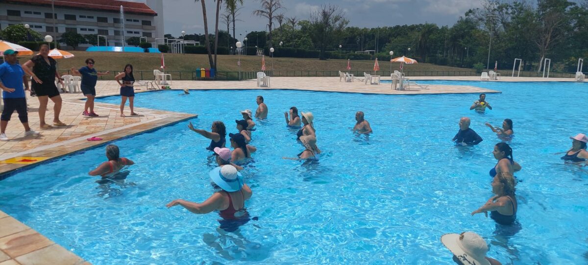 <strong><br>Idosos de Bataguassu participam de passeio ao Complexo de Lazer do Sesi em Epitácio</strong>