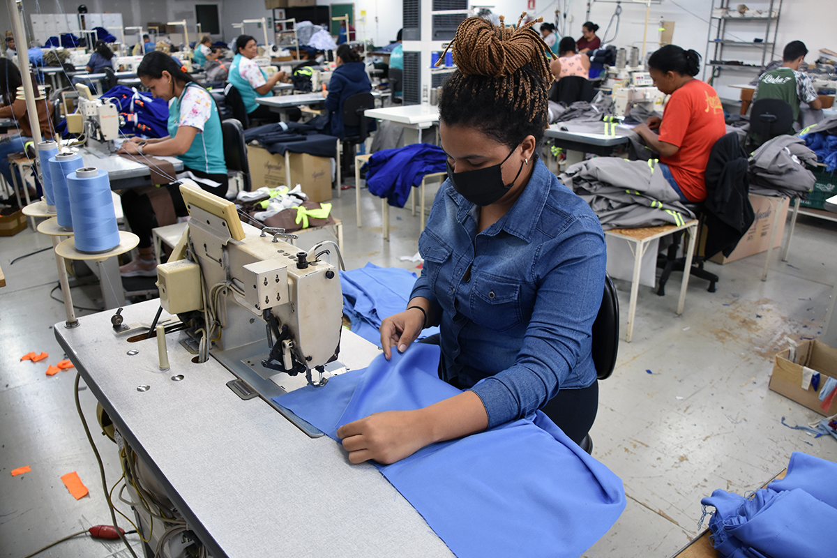 <strong>Indústria de Mato Grosso do Sul já gerou quase 12 mil vagas de trabalho entre janeiro e outubro de 2022</strong> <strong>Indústria de Mato Grosso do Sul já gerou quase 12 mil vagas de trabalho entre janeiro e outubro de 2022</strong>
