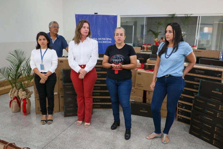 SMAS realiza a entrega de mais de R$ 198 mil em equipamentos pactuados no plano de ação do Programa Auxilio Brasil