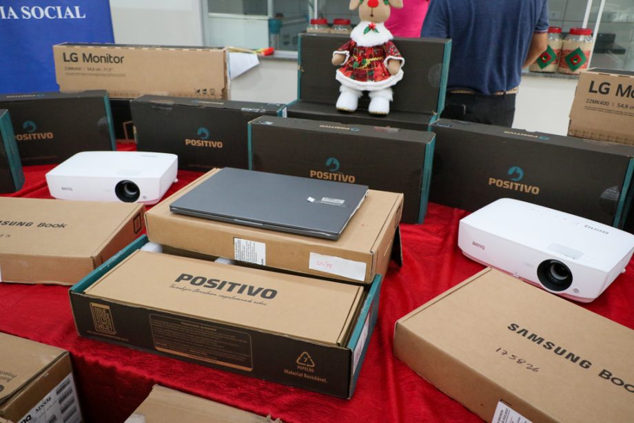 SMAS realiza a entrega de mais de R$ 198 mil em equipamentos pactuados no plano de ação do Programa Auxilio Brasil