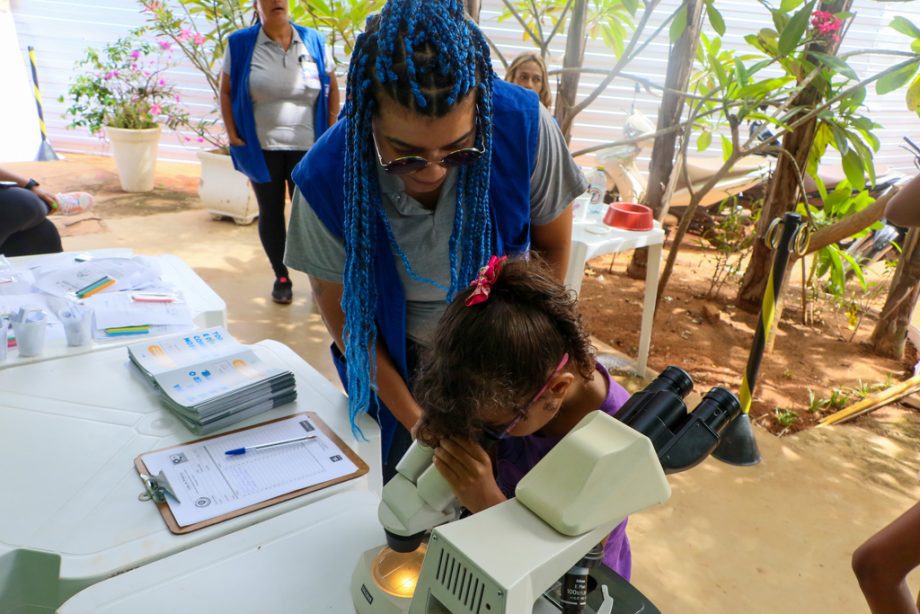 SMS e SEMEC promovem ação de combate ao Aedes aegypti na Vila Piloto
