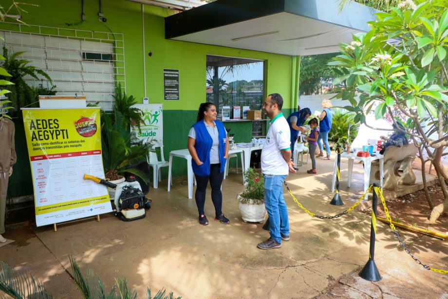SMS e SEMEC promovem ação de combate ao Aedes aegypti na Vila Piloto