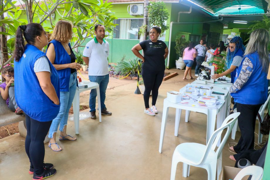 SMS e SEMEC promovem ação de combate ao Aedes aegypti na Vila Piloto