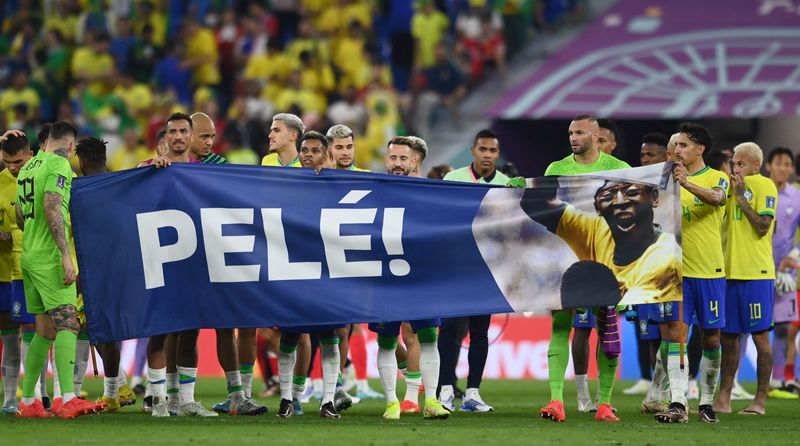 Pelé tem melhora progressiva do estado geral, informa boletim médico