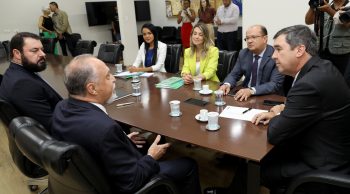 Riedel promoveu reuniões com setor empresarial e classe política na primeira semana