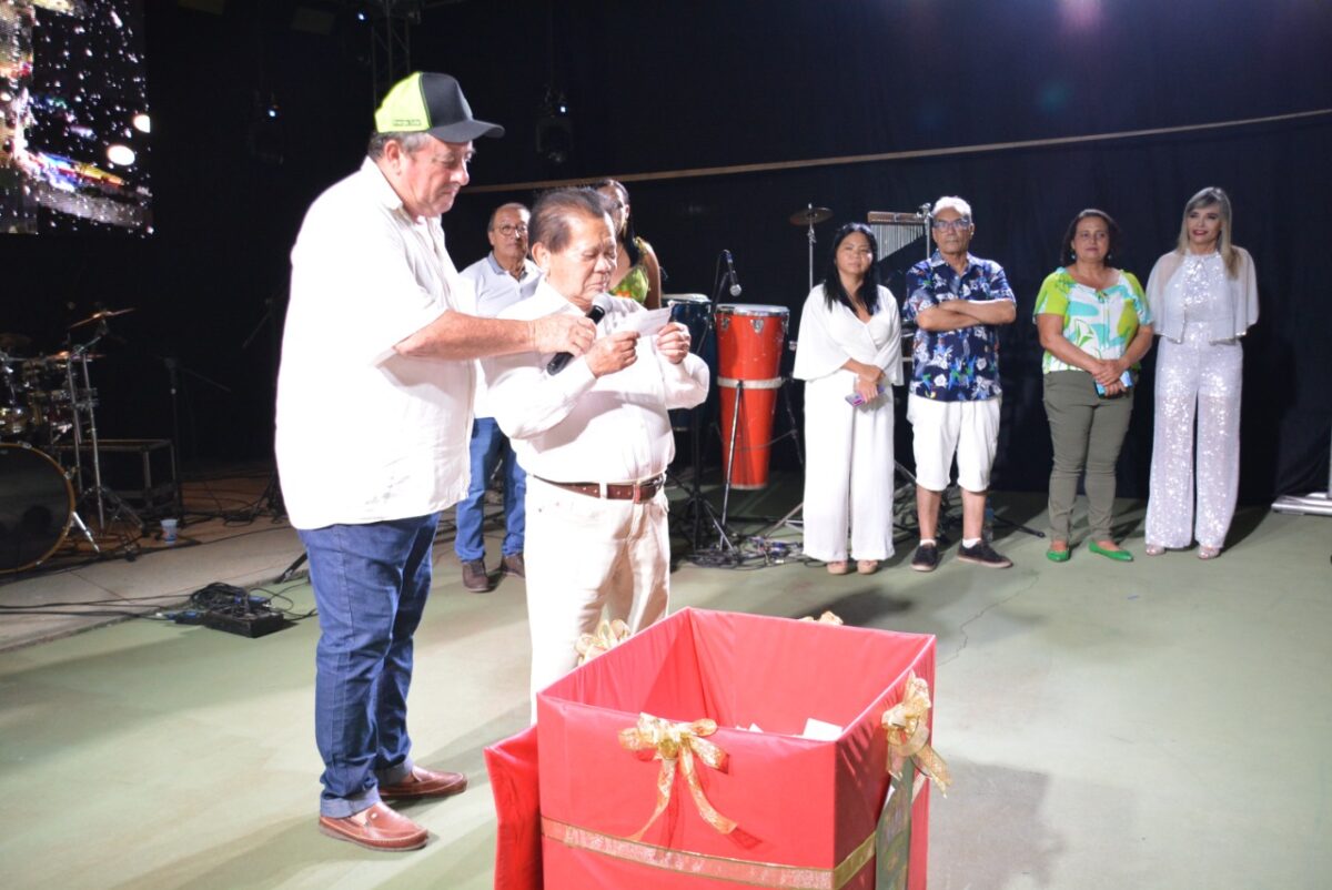 <strong>Réveillon 2023 reúne milhares de pessoas em Bataguassu e no Distrito de Nova Porto XV</strong>