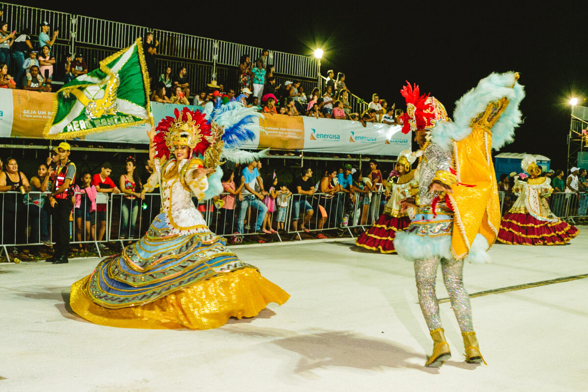 O Samba pede passagem e a Fundação de Cultura investe 1.6MI no carnaval do Estado O Samba pede passagem e a Fundação de Cultura investe 1.6MI no carnaval do Estado