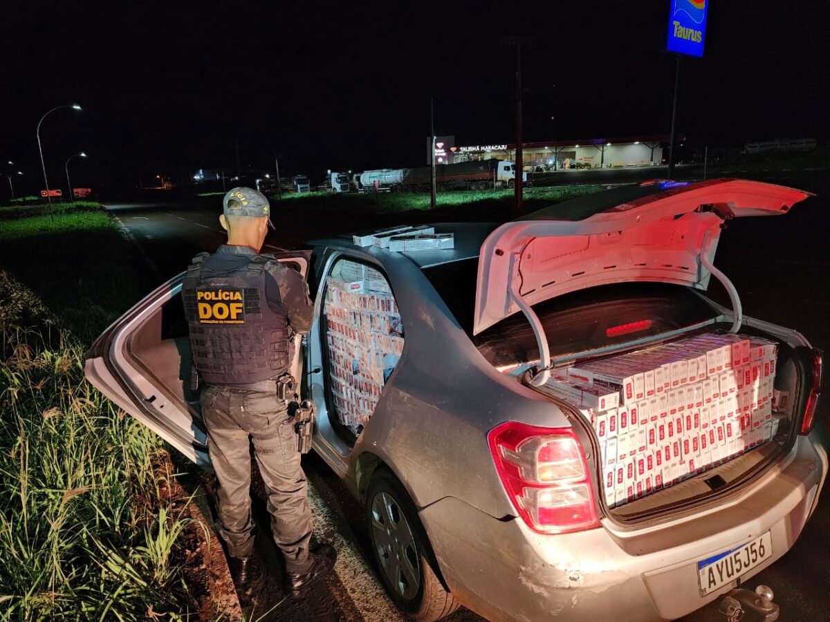 Três veículos são apreendidos pelo DOF com 4250 pacotes de cigarros contrabandeados