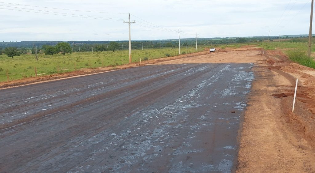 Pavimentação da MS-338 integra Camapuã e Ribas do Rio Pardo, novo polo de celulose