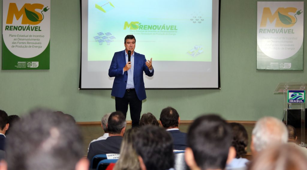 Parceria do Governo de MS leva energia limpa e mais barata para escolas e prédios públicos Parceria do Governo de MS leva energia limpa e mais barata para escolas e prédios públicos