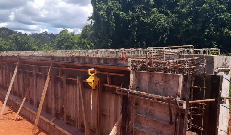 Rio Negro e Ribas do Rio Pardo: pontes de concreto em estradas vicinais dão logística ao campo Rio Negro e Ribas do Rio Pardo: pontes de concreto em estradas vicinais dão logística ao campo