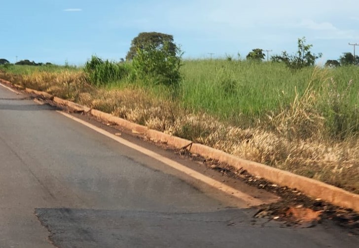 Mesmo após dois motoristas morrerem em colisão de carretas, BR-158 segue 'esquecida' Mesmo após dois motoristas morrerem em colisão de carretas, BR-158 segue 'esquecida'