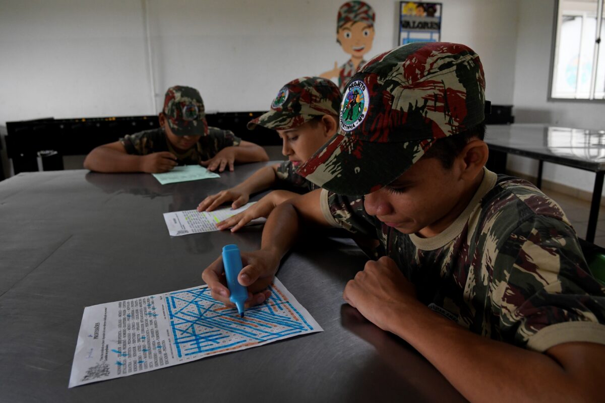 Com foco na educação ambiental, Projeto Florestinha auxilia alunos a entrar no mercado de trabalho Com foco na educação ambiental, Projeto Florestinha auxilia alunos a entrar no mercado de trabalho