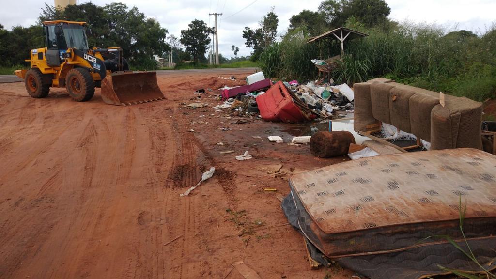 TERRENO SUJO: Prefeitura de Três Lagoas coloca sete fiscais nas ruas para notificar donos de imóveis