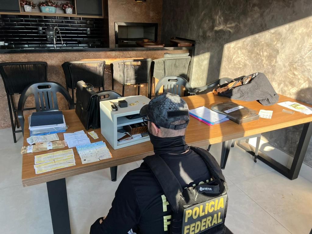 Polícia Federal deflagra Operação Bárbaros em Mato Grosso do Sul Polícia Federal deflagra Operação Bárbaros em Mato Grosso do Sul
