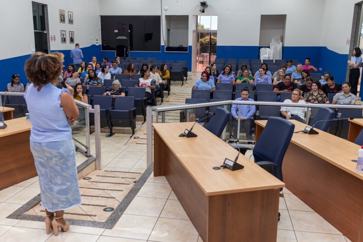 Servidoras da Câmara de Três Lagoas participam de capacitações alusivas ao Dia da Mulher Servidoras da Câmara de Três Lagoas participam de capacitações alusivas ao Dia da Mulher
