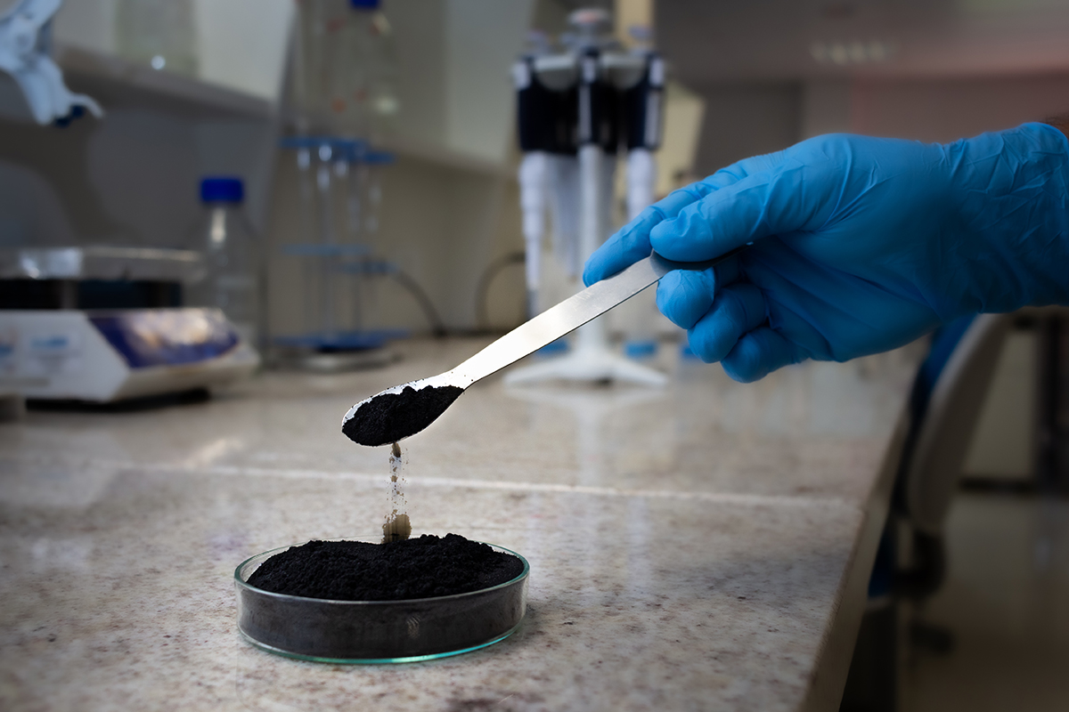 <strong>ISI Biomassa desenvolve biocarvão para reduzir emissão de CO2 na atmosfera</strong> <strong>ISI Biomassa desenvolve biocarvão para reduzir emissão de CO2 na atmosfera</strong>