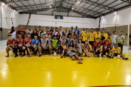 Equipes masculina e feminina sub-17 da SEJUVEL são campeãs na primeira etapa da Liga Integração de Voleibol Equipes masculina e feminina sub-17 da SEJUVEL são campeãs na primeira etapa da Liga Integração de Voleibol