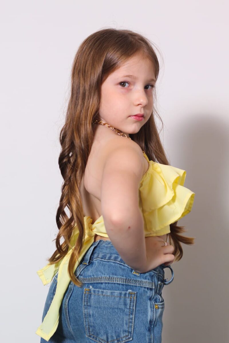 Aos 6 anos, filha de três-lagoense já conquistou 4 títulos e busca apoio para ser Mini Miss Nacional  