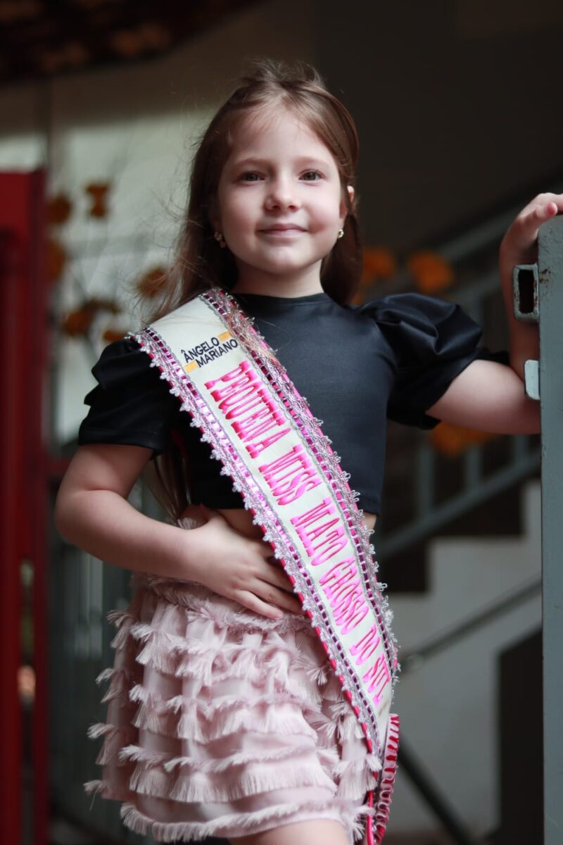 Aos 6 anos, filha de três-lagoense já conquistou 4 títulos e busca apoio para ser Mini Miss Nacional  