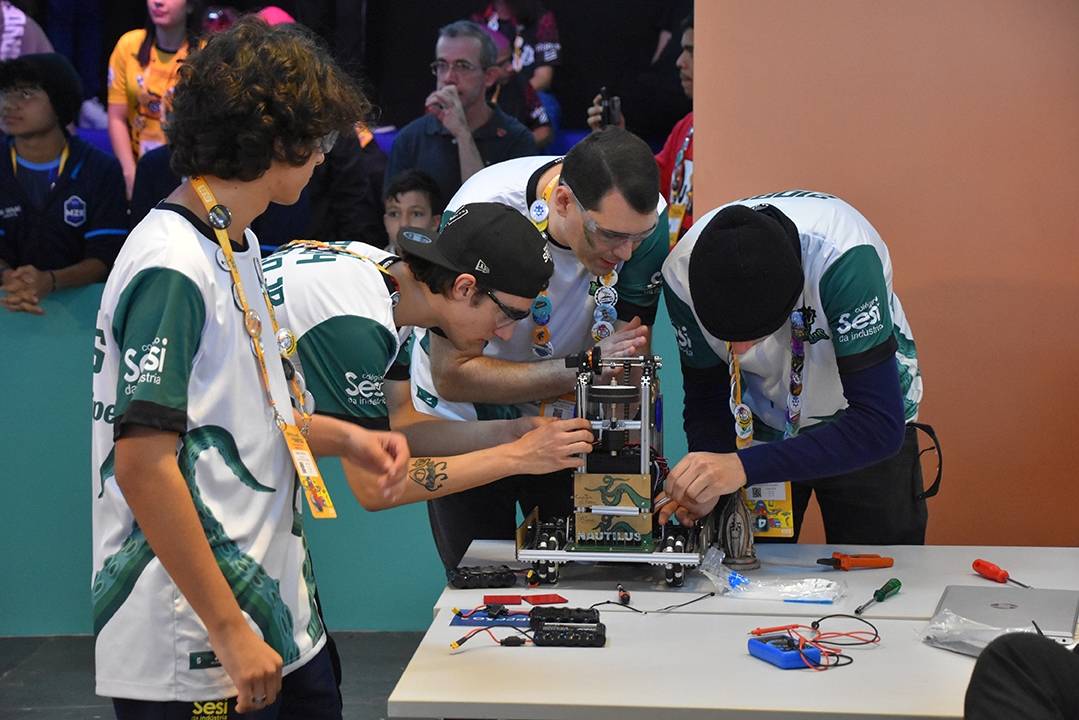 <strong>MS leva oito equipes ao Festival Sesi de Robótica 2023 em Brasília</strong> <strong>MS leva oito equipes ao Festival Sesi de Robótica 2023 em Brasília</strong>