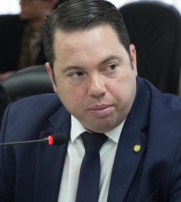 “Pode fechar a porta do estado e do Brasil”, diz Rodolfo Nogueira ao repudiar falas de Lula sobre demarcações de terras “Pode fechar a porta do estado e do Brasil”, diz Rodolfo Nogueira ao repudiar falas de Lula sobre demarcações de terras