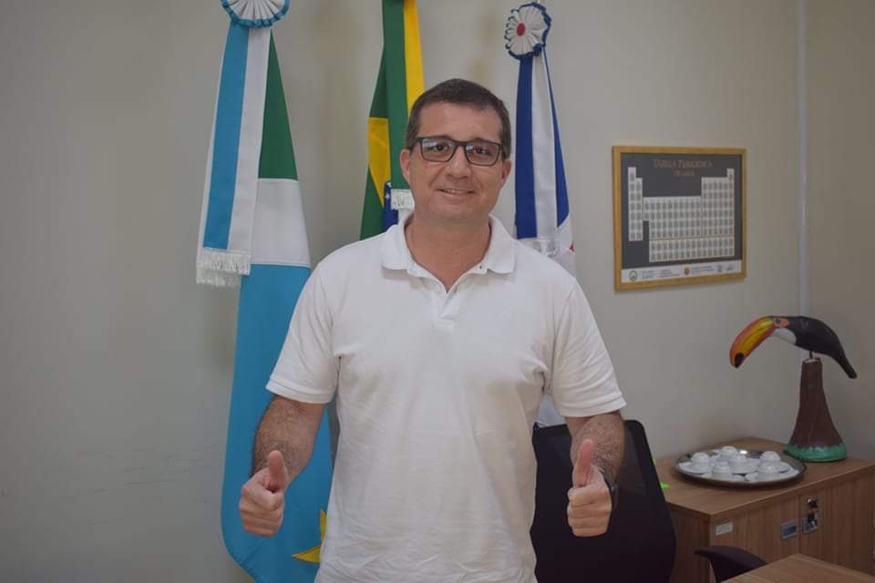 Segurança é reforçada nas escolas de Três Lagoas e autoridades criam dia de compaixão no dia 20 Segurança é reforçada nas escolas de Três Lagoas e autoridades criam dia de compaixão no dia 20