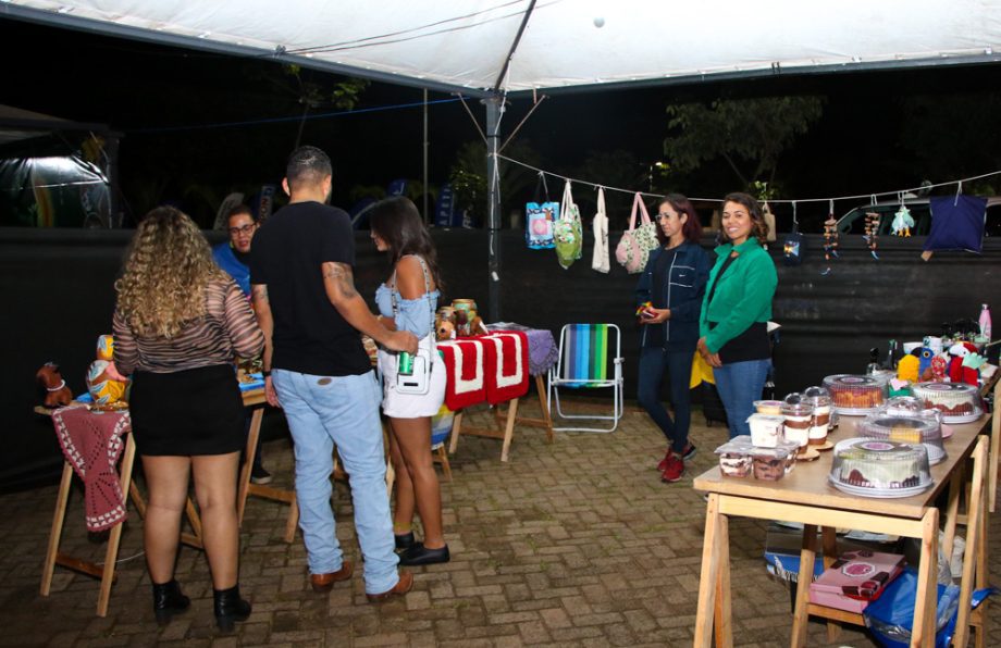 Cerca de 10 mil pessoas prestigiaram o 1º dia do Torneio de Pesca Esportiva de TL, confira a programação Cerca de 10 mil pessoas prestigiaram o 1º dia do Torneio de Pesca Esportiva de TL, confira a programação
