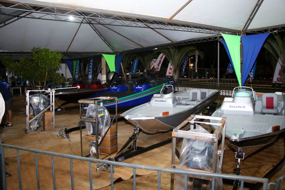 Cerca de 10 mil pessoas prestigiaram o 1º dia do Torneio de Pesca Esportiva de TL, confira a programação Cerca de 10 mil pessoas prestigiaram o 1º dia do Torneio de Pesca Esportiva de TL, confira a programação