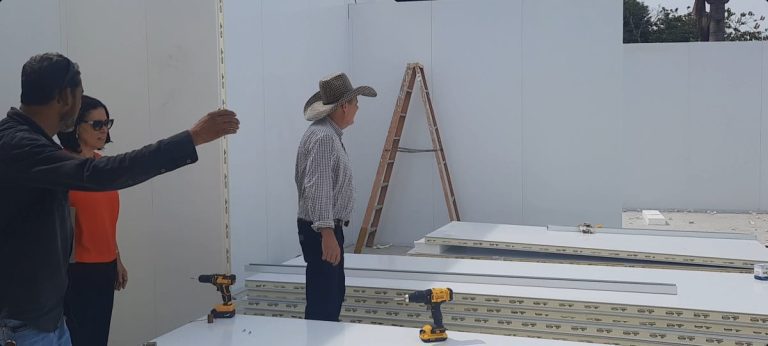 PRATICIDADE e CUSTO/BENEFÍCIO – Guerreiro visita escolas construída com sistemas modernos PRATICIDADE e CUSTO/BENEFÍCIO – Guerreiro visita escolas construída com sistemas modernos