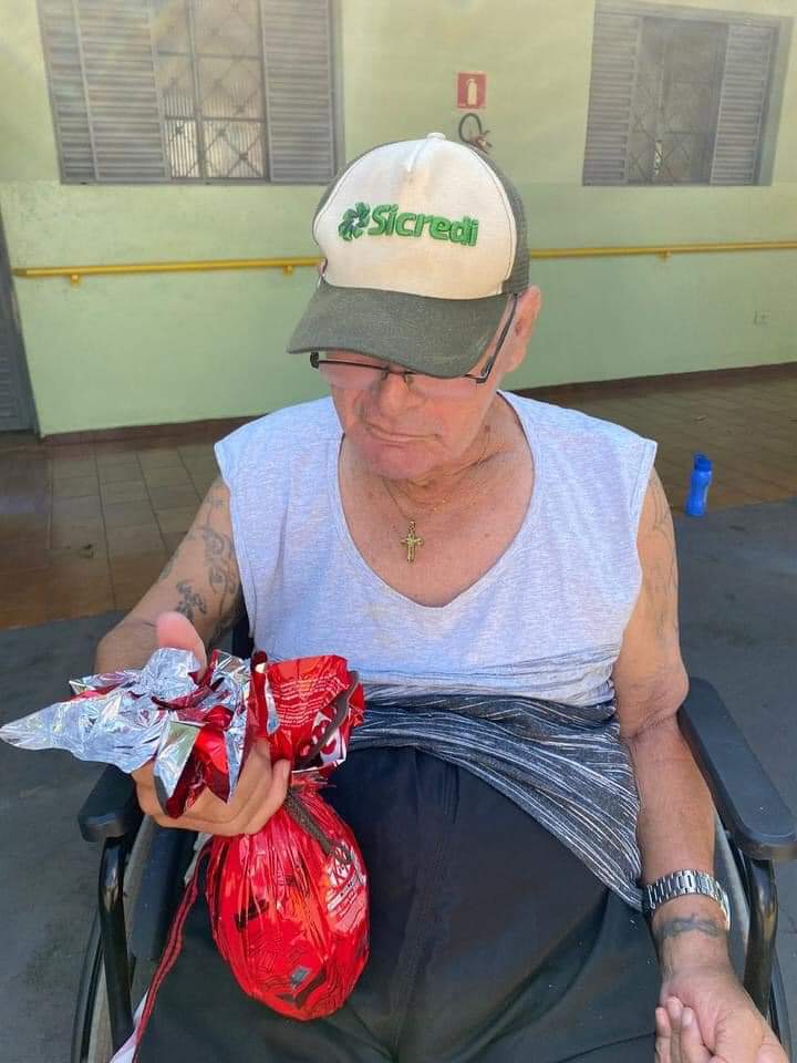 Seja um voluntário: idosos do asilo Eurípedes Barsanulfo recebem doação de ovos de Páscoa em Três Lagoas Seja um voluntário: idosos do asilo Eurípedes Barsanulfo recebem doação de ovos de Páscoa em Três Lagoas