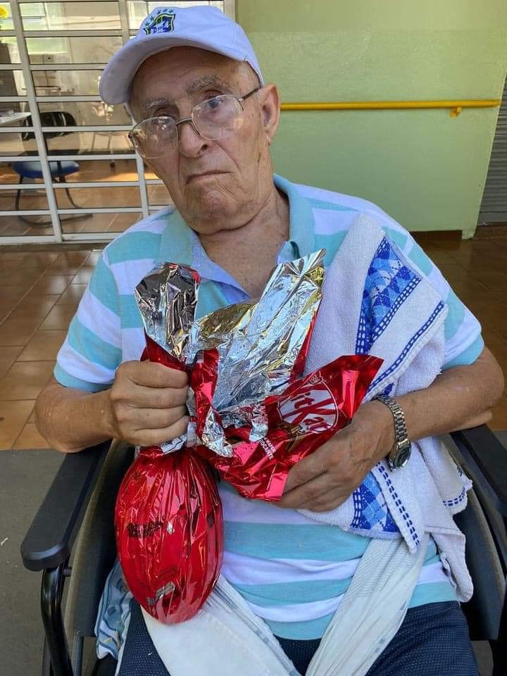Seja um voluntário: idosos do asilo Eurípedes Barsanulfo recebem doação de ovos de Páscoa em Três Lagoas Seja um voluntário: idosos do asilo Eurípedes Barsanulfo recebem doação de ovos de Páscoa em Três Lagoas