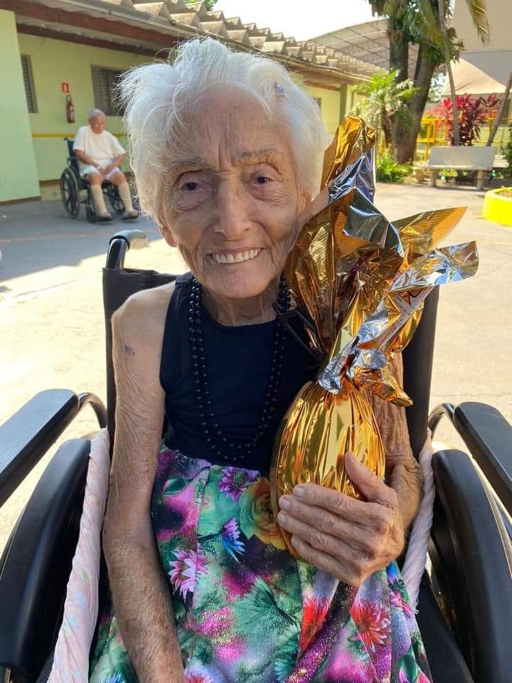 Seja um voluntário: idosos do asilo Eurípedes Barsanulfo recebem doação de ovos de Páscoa em Três Lagoas Seja um voluntário: idosos do asilo Eurípedes Barsanulfo recebem doação de ovos de Páscoa em Três Lagoas