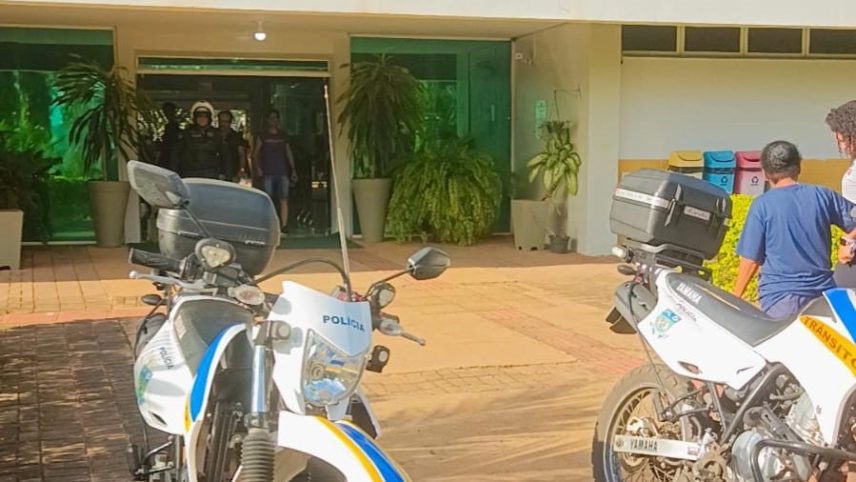 Polícia Militar intensifica Policiamento em Escolas de Três Lagoas Polícia Militar intensifica Policiamento em Escolas de Três Lagoas