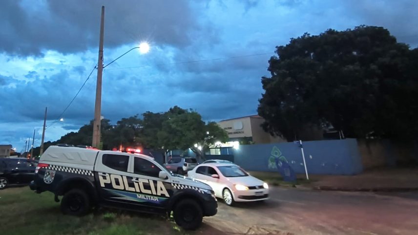 Polícia Militar intensifica Policiamento em Escolas de Três Lagoas Polícia Militar intensifica Policiamento em Escolas de Três Lagoas