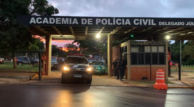 Polícia Civil desencadeia duas grandes operações nesta terça-feira em MS Polícia Civil desencadeia duas grandes operações nesta terça-feira em MS