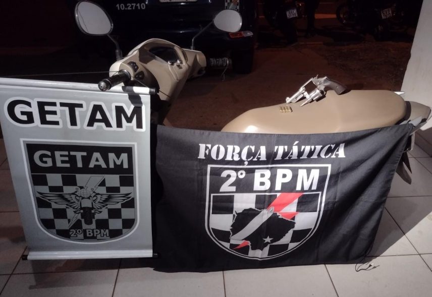 Polícia Militar apreende arma de fogo e prende uma pessoa porte ilegal em Três Lagoas Polícia Militar apreende arma de fogo e prende uma pessoa porte ilegal em Três Lagoas