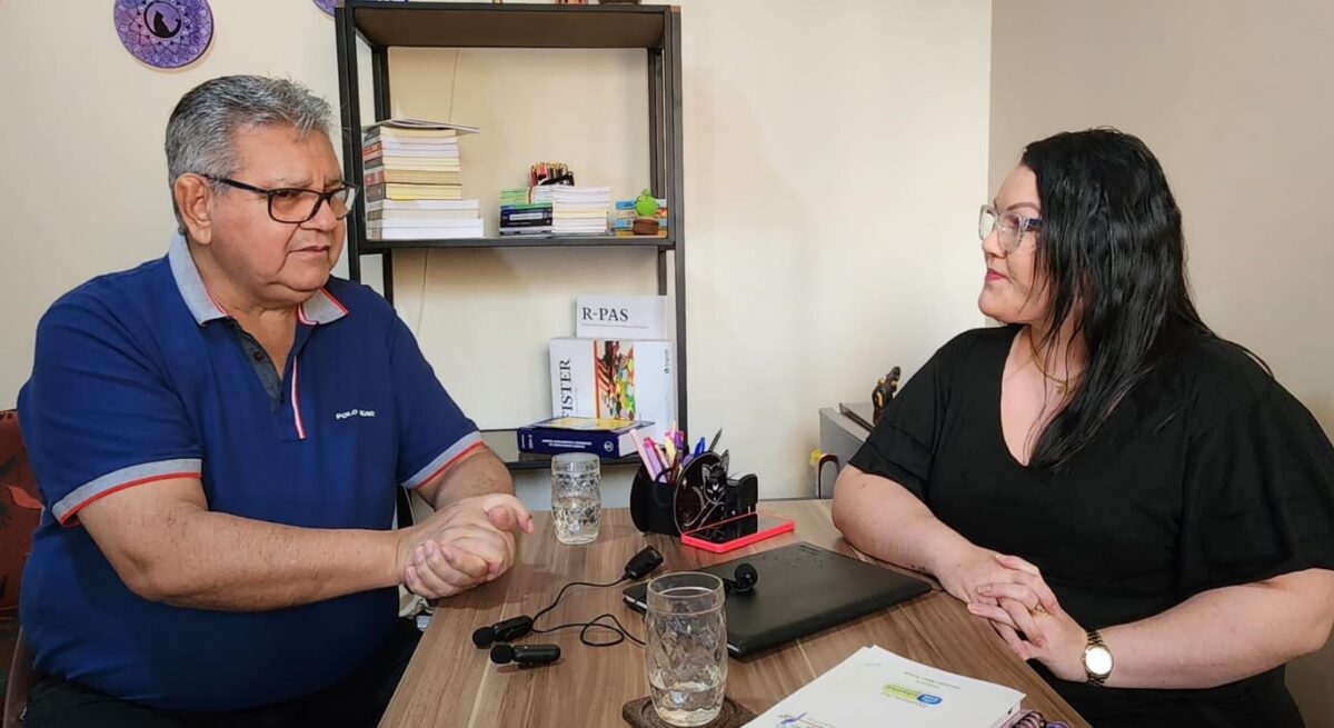 Autoridades pedem para pais vistoriarem mochilas dos filhos e psicóloga comenta notícias de ataques Autoridades pedem para pais vistoriarem mochilas dos filhos e psicóloga comenta notícias de ataques