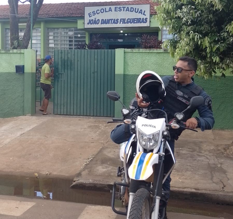 Segurança é reforçada nas escolas de Três Lagoas e autoridades criam dia de compaixão no dia 20 Segurança é reforçada nas escolas de Três Lagoas e autoridades criam dia de compaixão no dia 20