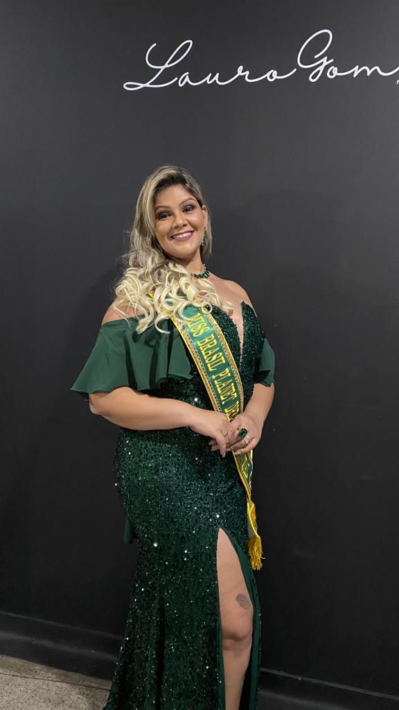 Miss de Ribas do Rio Pardo ganha título nacional e busca parcerias para participar de concurso internacional