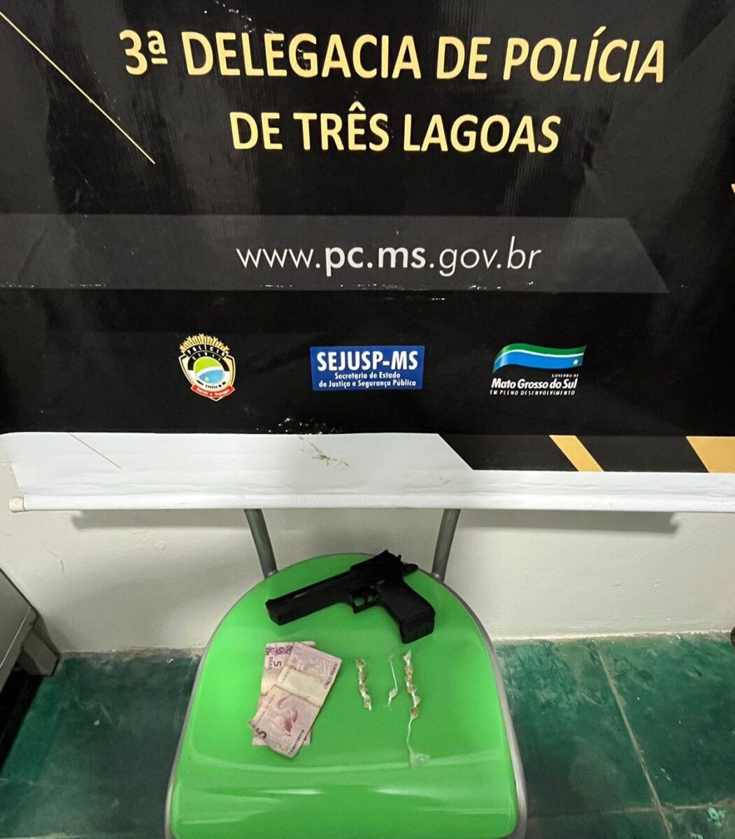 Agentes do 3º DP de Três Lagoas prende traficante na Vila Zucão Agentes do 3º DP de Três Lagoas prende traficante na Vila Zucão