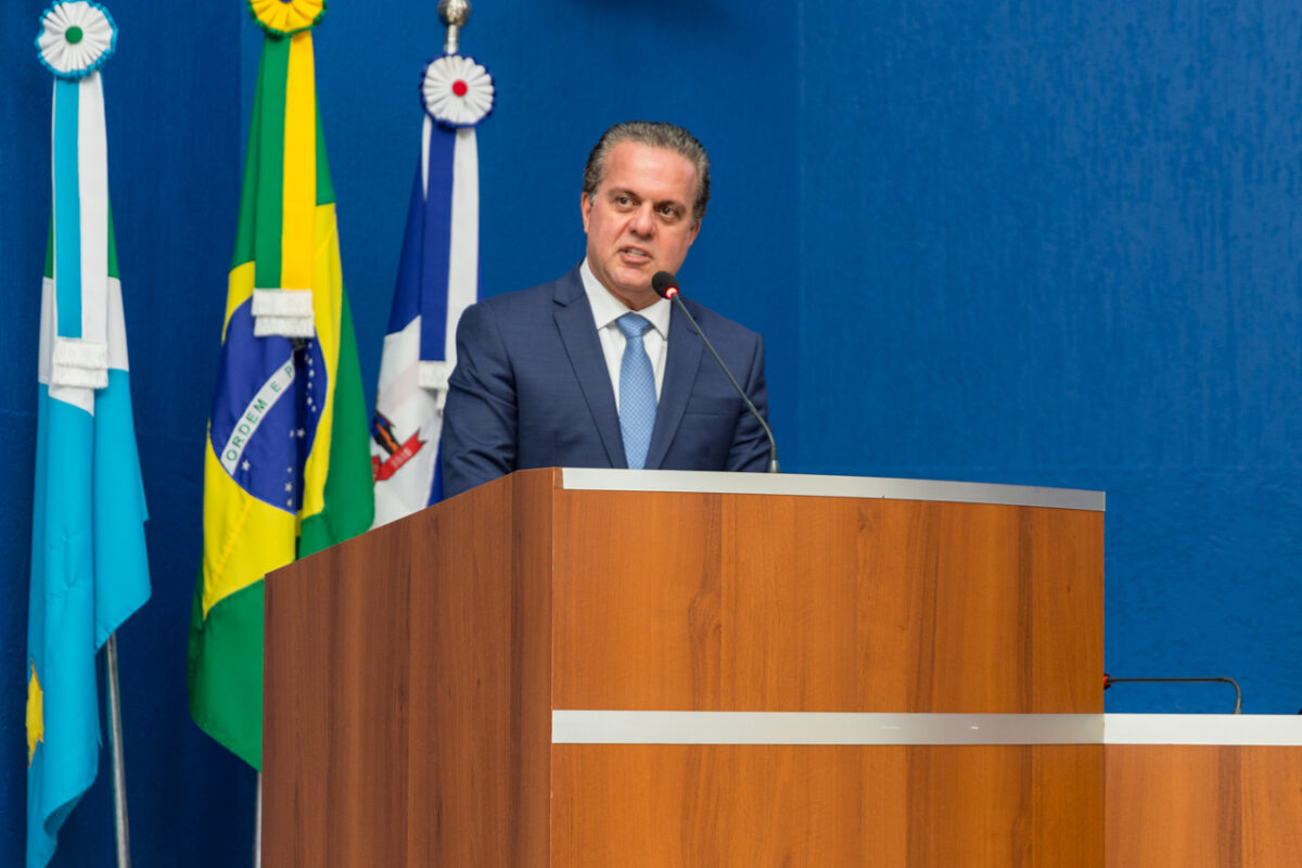 Câmara outorga títulos de Cidadão Três-lagoense e Cidadã Benemérita Câmara outorga títulos de Cidadão Três-lagoense e Cidadã Benemérita