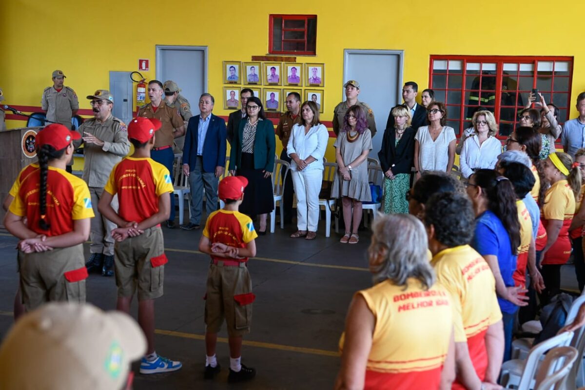 Cultura, turismo, artesanato e projetos sociais de MS são apresentados para comitiva diplomática da UE Cultura, turismo, artesanato e projetos sociais de MS são apresentados para comitiva diplomática da UE