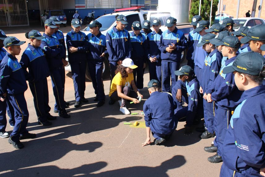 Patrulha Mirim da Polícia Militar participa de Campanha Maio Amarelo em Três Lagoas