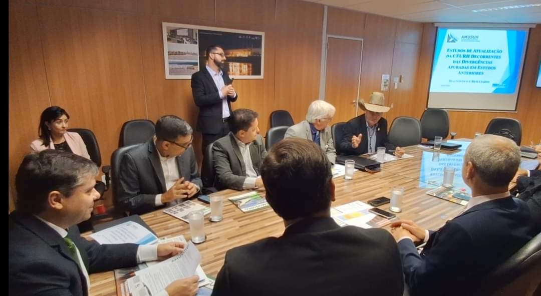 Ângelo Guerreiro participa de reuniões em Brasília e busca recursos hídricos para Três Lagoas Ângelo Guerreiro participa de reuniões em Brasília e busca recursos hídricos para Três Lagoas